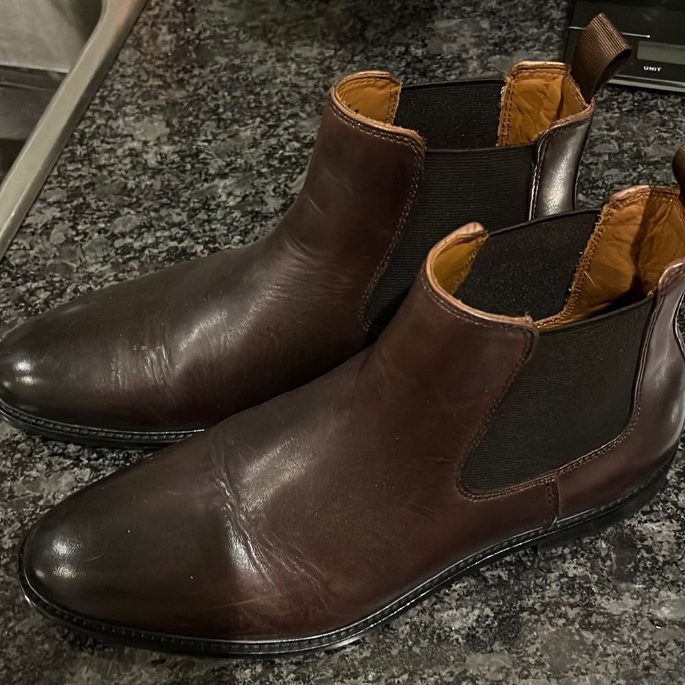 Banana Republic Italian Leather Chelsea Boots Men
